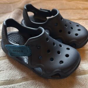 Toddler size 8 Swiftwater wave Crocs